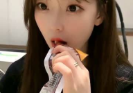 寒酸小姐姐,揭开平凡中的不凡魅力